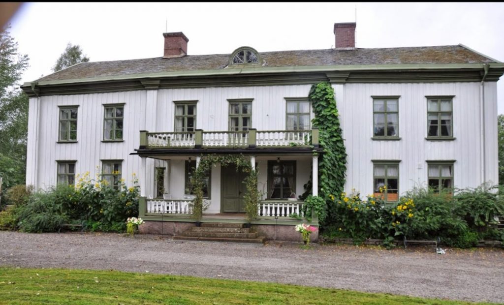 Alstrums gård Fasad